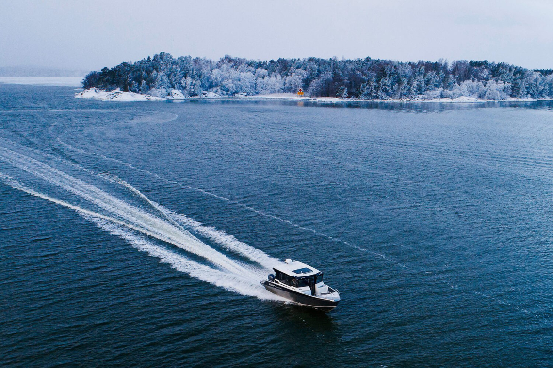 Buster Phantom Q Cabin